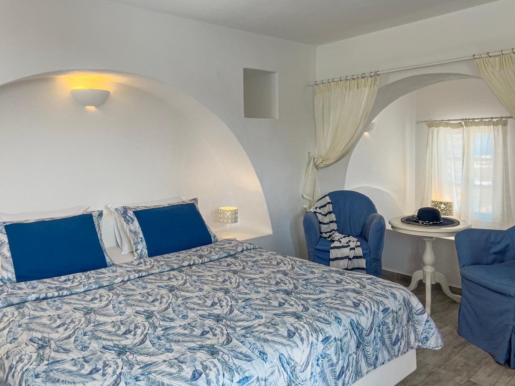 Aspalathras White Hotel Folegandros Town Экстерьер фото